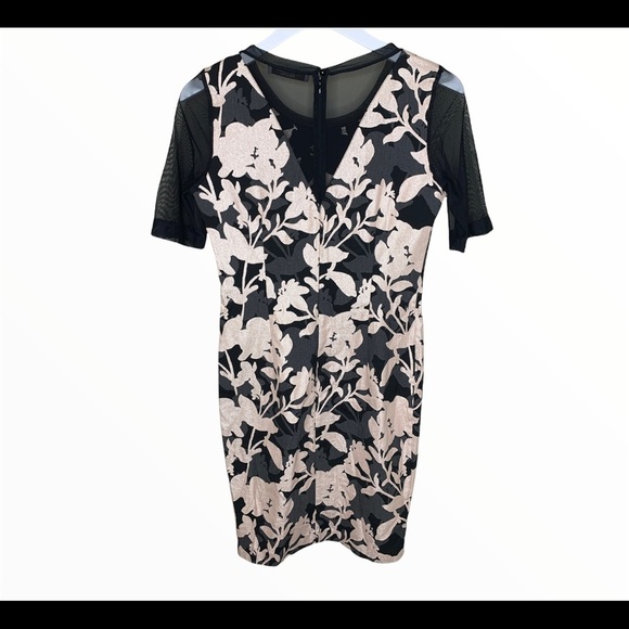 D.EXTERIOR Floral Print Cocktail Dress Black/Blush With Mesh Sleeves Pink Medium - Picture 8 of 8